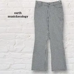 アースミュージック&エコロジー ギンガムチェックフレアパンツ M 白黒 ブラック