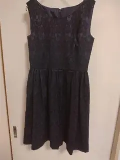 ペイトンプレイスの黒のワンピース