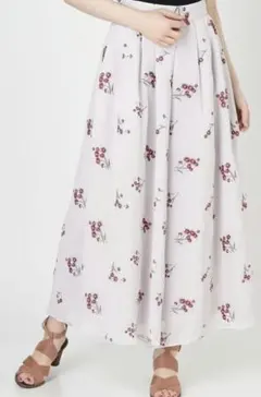 マーキュリーデュオ 楊柳刺繍フレアパンツ 花柄