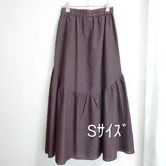 ハニーズ　フレアロングスカート　エンボス加工　Sサイズ