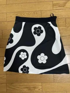 MARY QUANT LONDON ☆フレアスカート 花柄のサムネイル