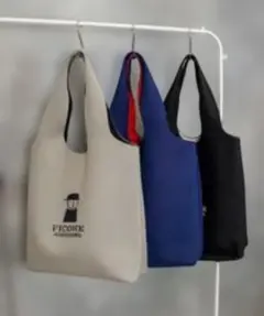 スタジオピッコーネ　2025年秋冬ニットトートバッグ　黒　美品