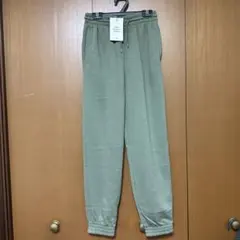 【新品タグ付き】【H&M】【エイチアンドエム】スウェットパンツ　カーキ　XXS
