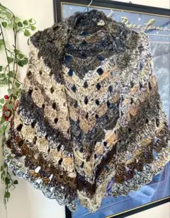 この冬のお洒落アイテムに！三角ショール！モヘアとアクリル毛糸で暖かいショール！