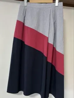 ウンディッチノーベ　スカートのサムネイル