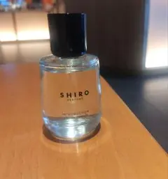 ポッポ君 さま専用⭐︎SHIRO ゼロスモークレザーオードパルファン 50ml