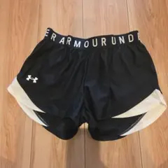Under Armour レディース　ショートパンツ ブラック/ホワイト