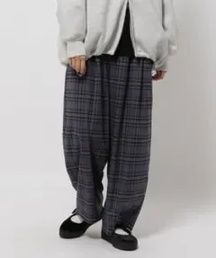 Niko and… ニコアンド ツイルチェックタックパンツ パープルM