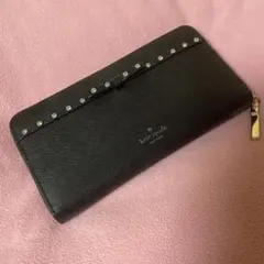 kate spade ブラック 長財布 スタッズ装飾