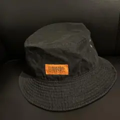 universal overallバケットハット黒