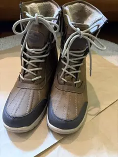 Item thumbnail for item c37e057b-3481-42e3-9a78-03947b861142