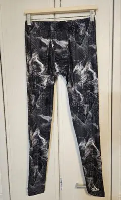 Item thumbnail for item 9c31f8ac-b9b1-4b24-b278-f1d0c21616bf