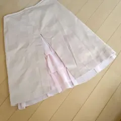 ピンクスカートのサムネイル