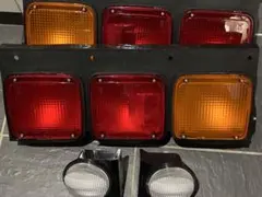 日野自動車　いすゞ　テールランプ2セット　デジタルミラー1個 日野自動車 いすゞ テールランプ2セット デジタルミラー1個 - メルカリ