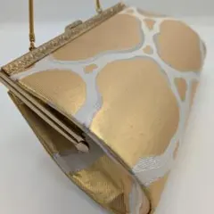 ゴールドとホワイトのパーティーバッグ