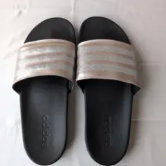 アディダスサンダル