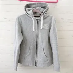 送料込み♪THE NORTH FACE パーカー☆フルジップ