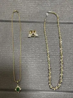 AVON/Nina Ricciアクセサリー3点セット ヴィンテージ ゴールド