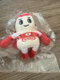 ヤクルトマン ぬいぐるみ 非売品 ヤクルトスワローズ - メルカリ