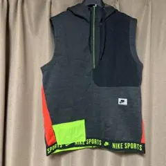 【美品】Nike Dri-FIT フード付きフリース素材ベスト Mサイズ