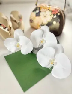 【残り1セット】アーティフィシャルフラワー胡蝶蘭ヘッドパーツ　和装前撮り　成人式のサムネイル