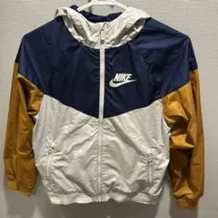 キッズ Nike ナイロンジャケット フード付き