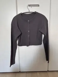 ダークブラウン クロップドカーディガン