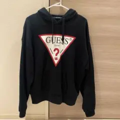 GUESSパーカー
