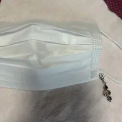 マスクチャーム　ビーズ　ハンドメイド