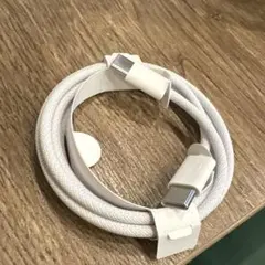 Lightningケーブル ホワイト 編み込みデザイン
