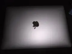 期間限定値下げ中MacBook Air M1 8gb 256gb 13㌅【u14のサムネイル