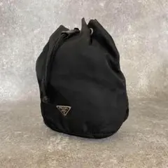 PRADA プラダ　巾着　ポーチ　ナイロン　三角ロゴ　ブラック　黒