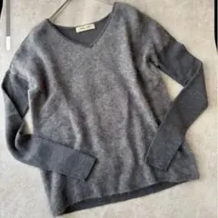 Demi-Luxe Vネックニット