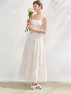 【Treat Ürself】Summer garden floral dressのサムネイル