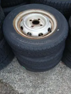 ★145/80R12 80/78N 4穴 ノーマルタイヤセット4本 R710★ ☆145/80R12 80/78N 4穴 ノーマルタイヤセット4本 R710☆ - メルカリ