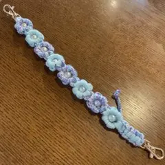 ハンドメイド　フラワーストラップ ハンドストラップ 花の携帯ストラップ