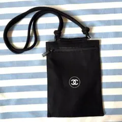 CHANEL ノベルティ　パスポート・スマホホルダー　LA COLLECTION