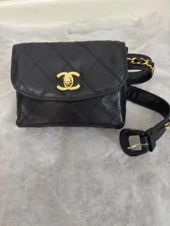 CHANEL ブラック レザー ウエストポーチ
