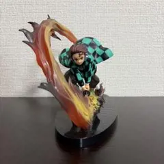 【美品・箱なし】鬼滅の刃 竈門炭治郎 フィギュア