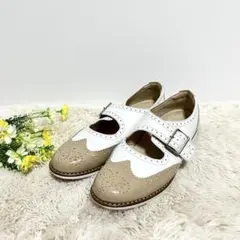 【ペダラ】ウイングチップ ワンベルト フラットシューズ 22.5 白xベージュ