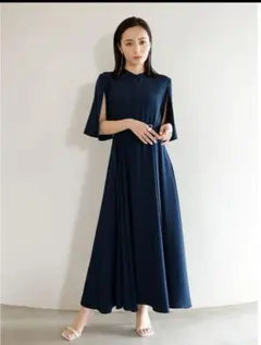 【新品タグ付き】anuans スリットスリーブフレアワンピース （NAVY）
