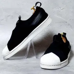 人気デザイン 極美品 アディダス【23.5】スーパースター スリッポン 黒