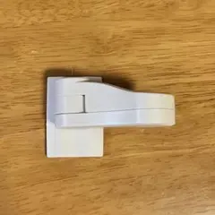 【新品・未使用】ドアロック　安全ロック　チャイルドロック　鍵　ベビーロック　1点