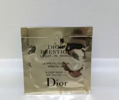 Diorプレステージ ホワイト ル プロテクター UVミネラル BB 01