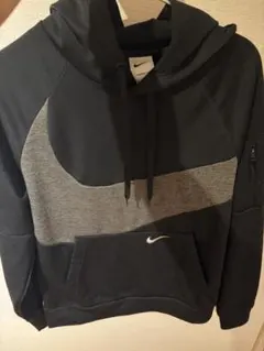 Nike フード付きパーカー ブラック/グレー