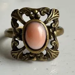 レトロデザイン真鍮製リング〜桃色珊瑚〜