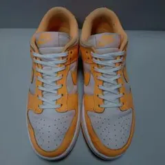 ナイキNIKEウィメンズDUNK LOWダンクロー ピーチクリーム/23.5中古のサムネイル