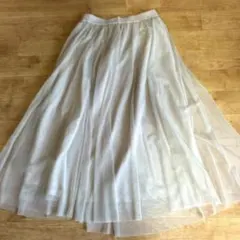 ふんわり チュールロングスカート 白