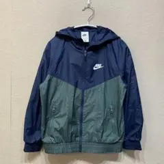 ナイキ キッズ　ウィンドランナーフーディジャケット