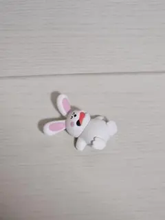 たべっ子どうぶつ　うさぎ　すやすやフィギュア　ガチャガチャ